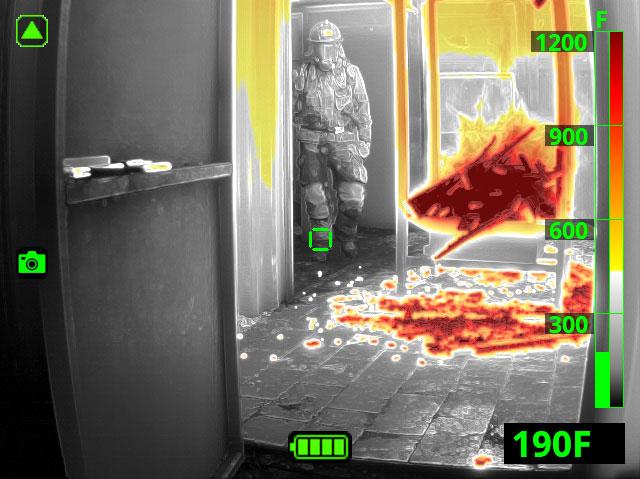 Thermal Imager screenshot showcasing the detail of people captured